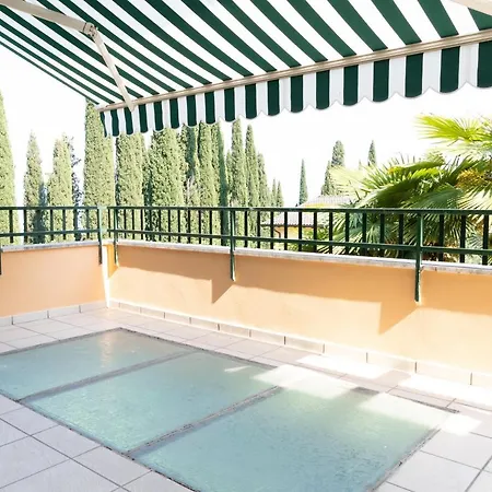 Vittoriale - Pool And Parking * גרדונה ריביירה