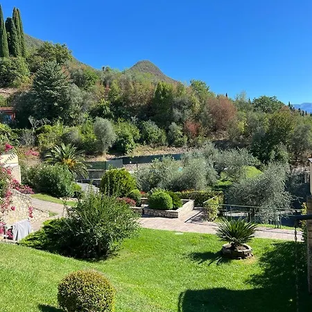 Appartamento Vittoriale - Pool And Parking