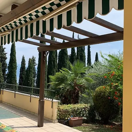Vittoriale - Pool And Parking * Gardone Riviera